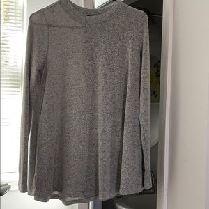 Women’s Long Sleeve Sweater